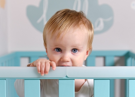 מתי צבע עיניים של תינוק משתנה?